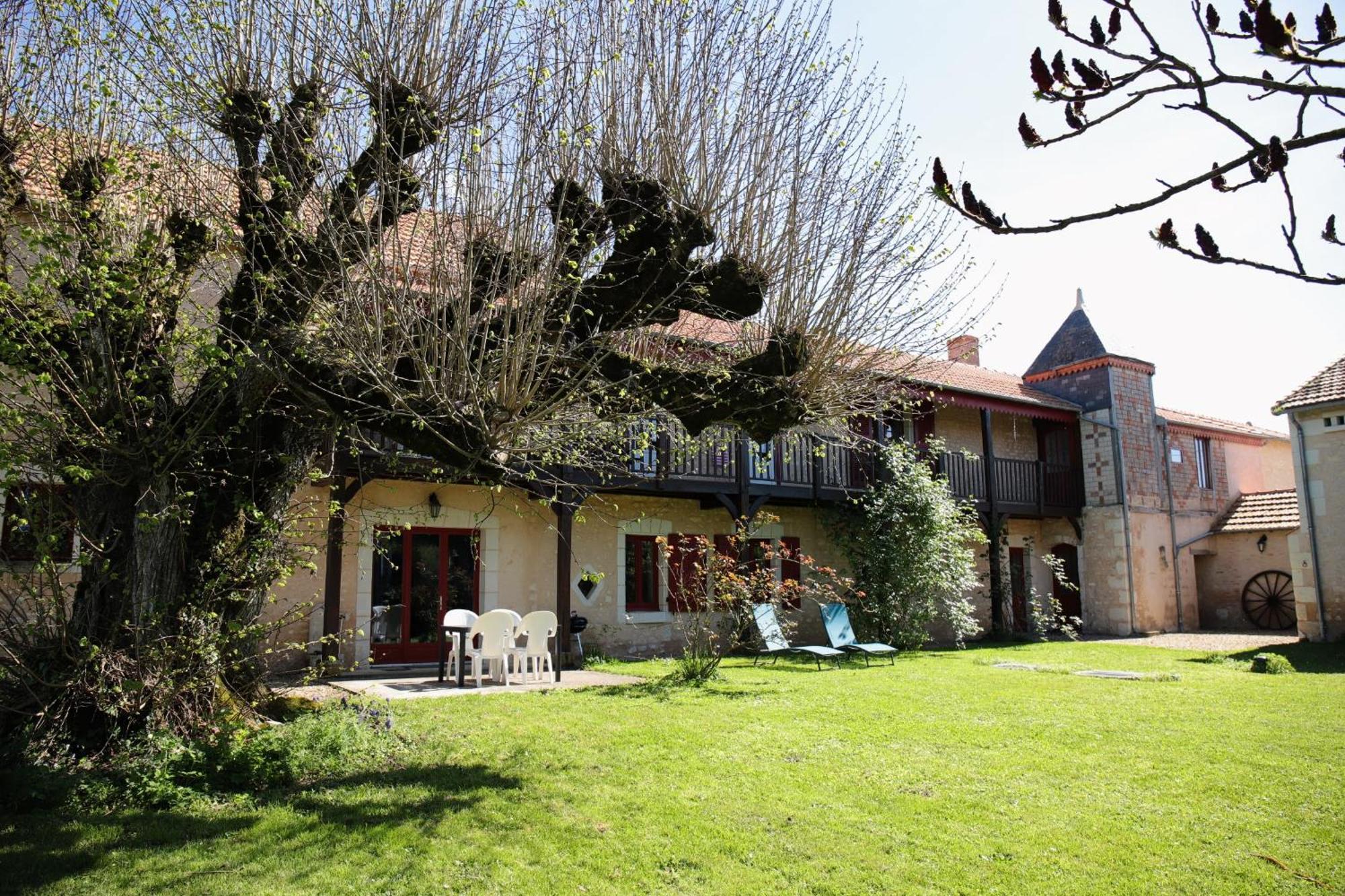 Au Repos Des Elfes Villa Braye-sous-Faye Buitenkant foto